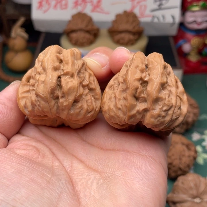 【闪购商品】把件文玩核桃40开背蛙