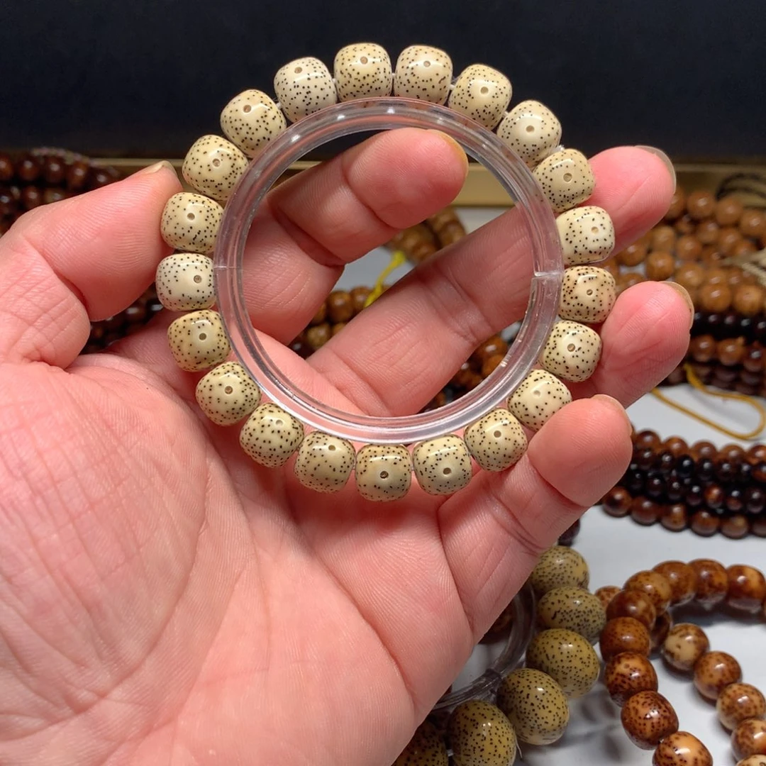 吊坠星月菩提海南原生态11老型小散星