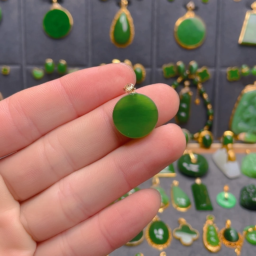 和田玉（碧玉）18K金镶嵌吊坠(不含链)