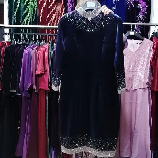 藏蓝色金丝绒重工短款后开叉旗袍xl115-125斤左右