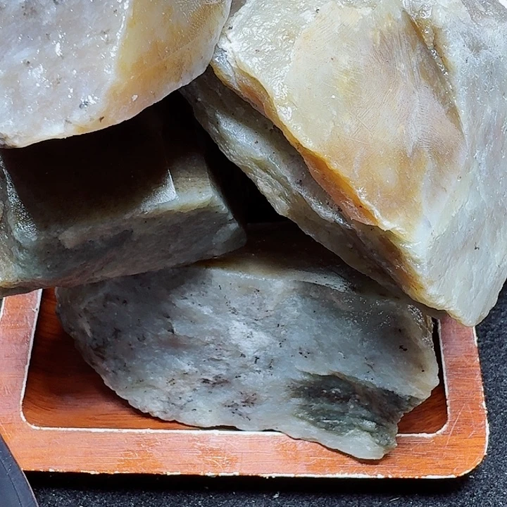 和田玉（糖玉）未镶嵌珠宝半成品