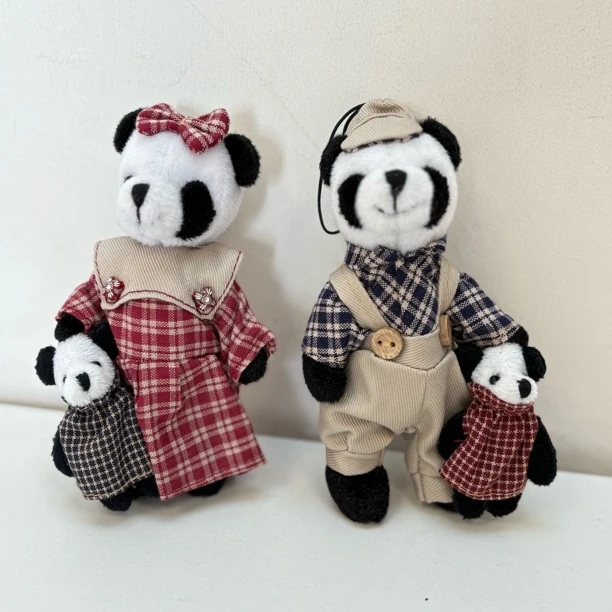 H1556 微瑕熊猫一家挂件，尺寸约：10cm