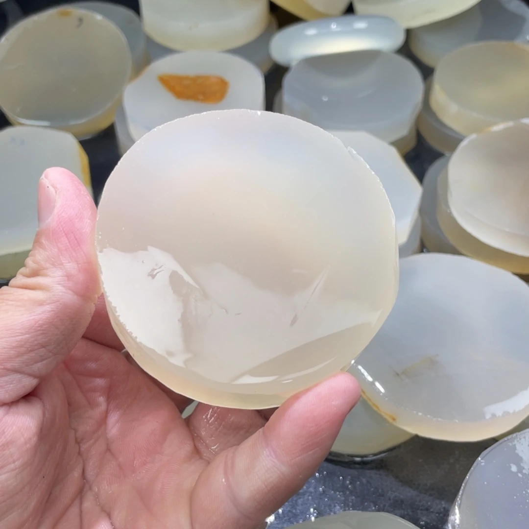 喵****定制玛瑙定制玛瑙手镯