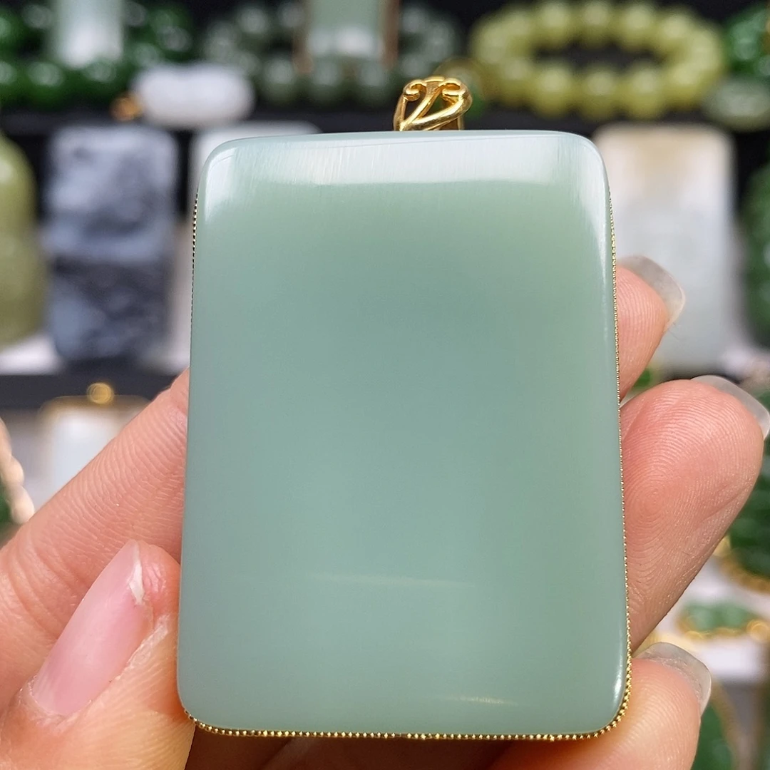 和田玉颈饰18K金镶嵌