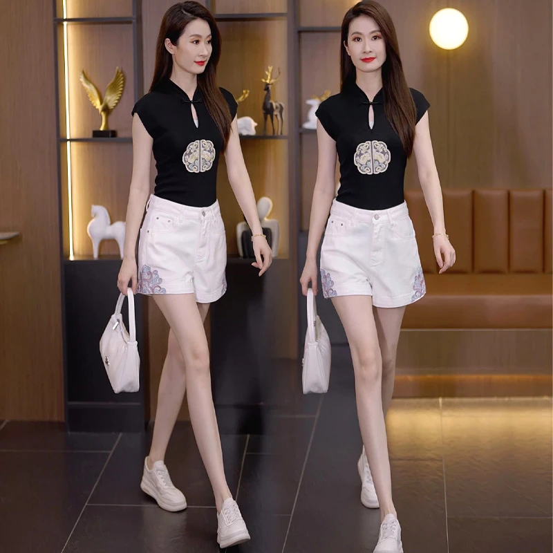 重工刺绣2025年夏季新款白色牛仔短裤女高腰百搭显瘦a字阔腿热裤