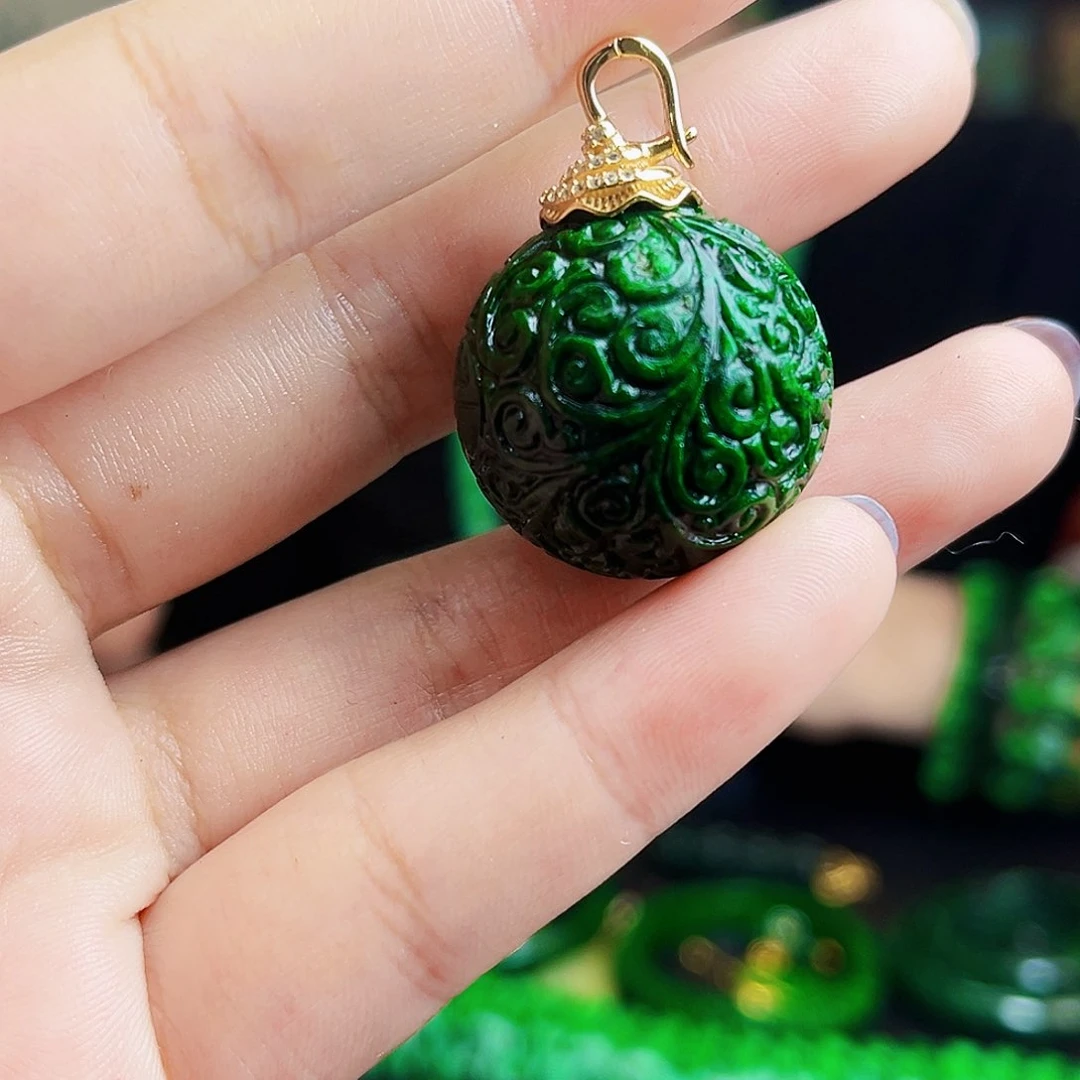 颈饰银S925镶嵌翡翠多样性