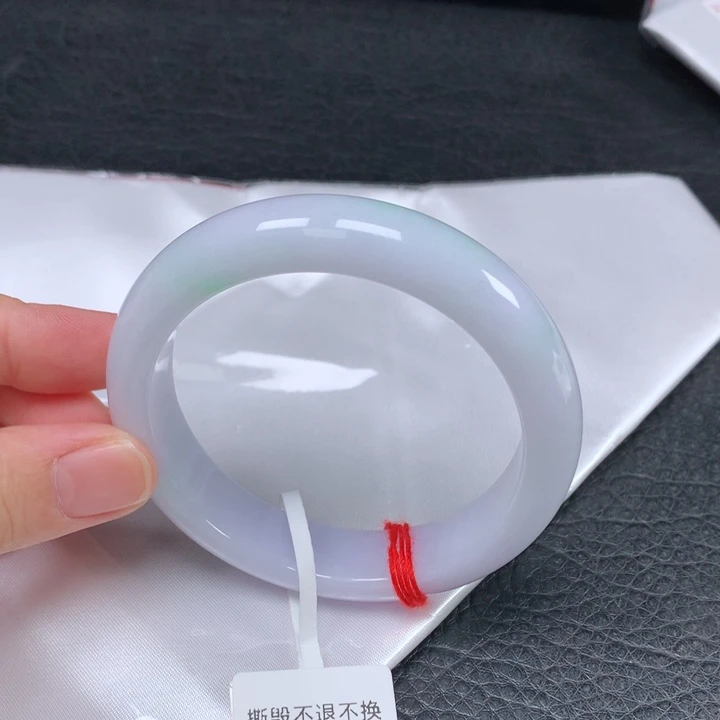 t***z翡翠未镶嵌手镯