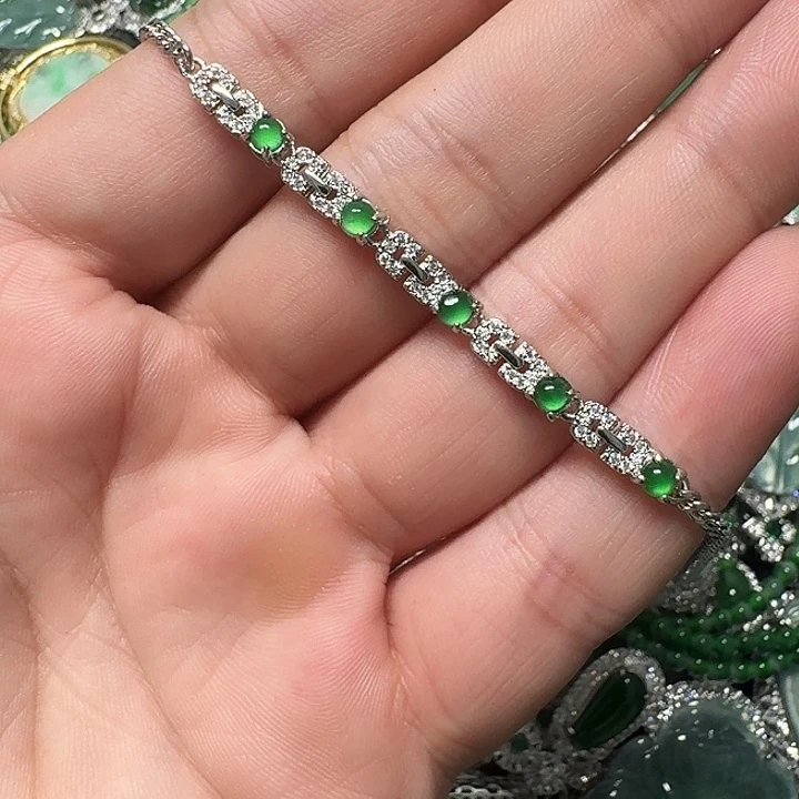 翡翠未镶嵌颈饰天然A货翡翠放漏