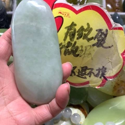 蛇纹石玉未镶嵌手把件