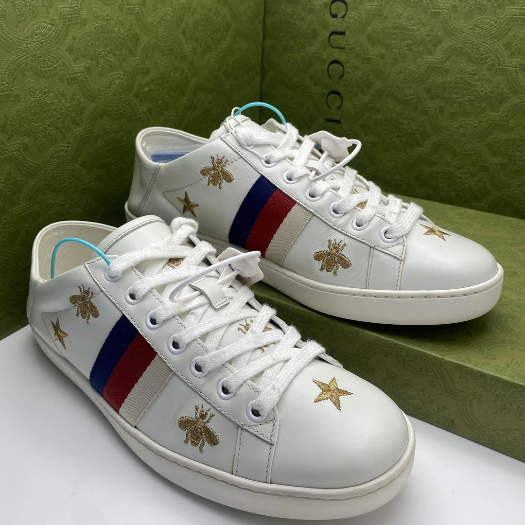 95新 GUCCI/古驰 38.5欧码/白色蜜蜂刺绣满天星板鞋休闲男款
