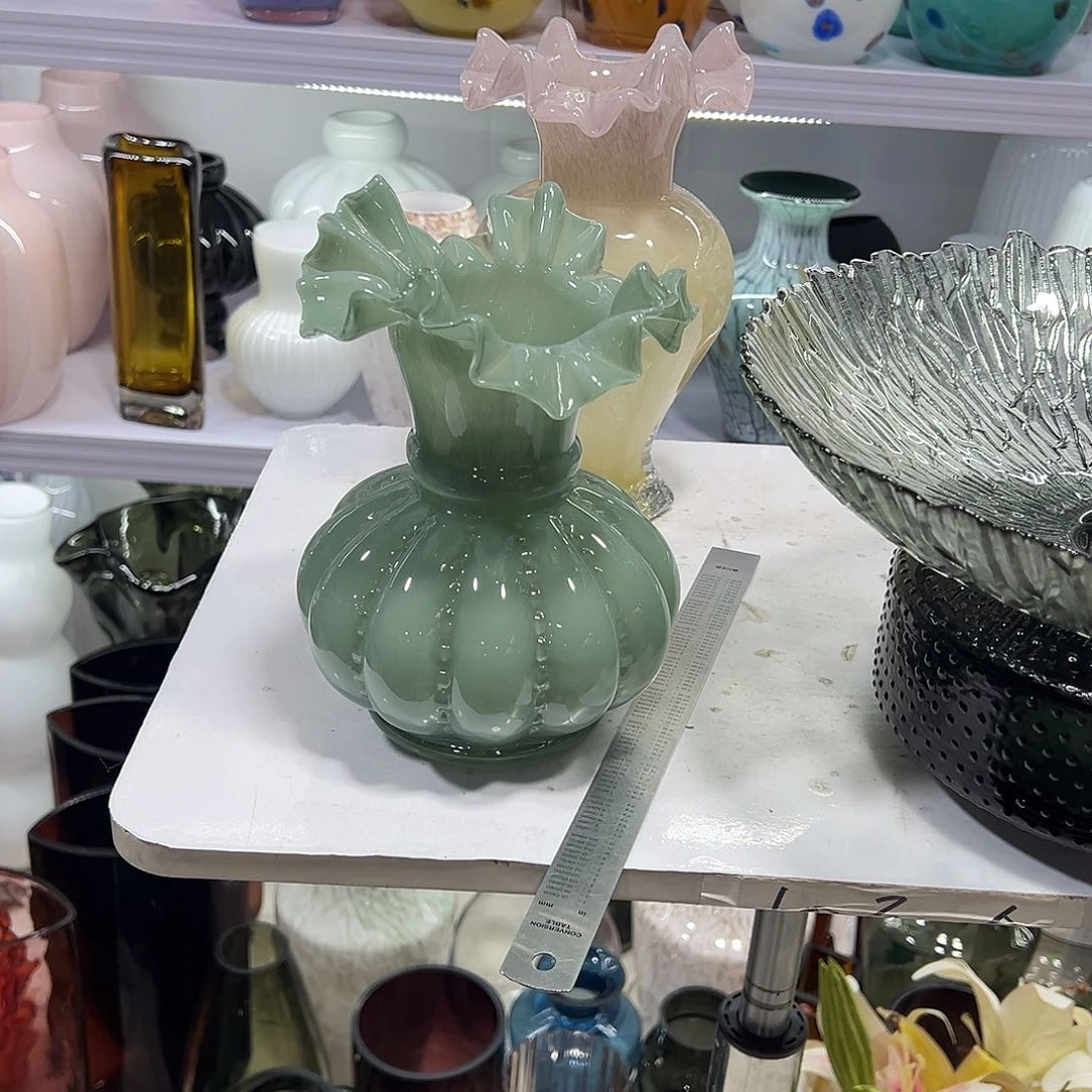 绿色花瓶08790699
