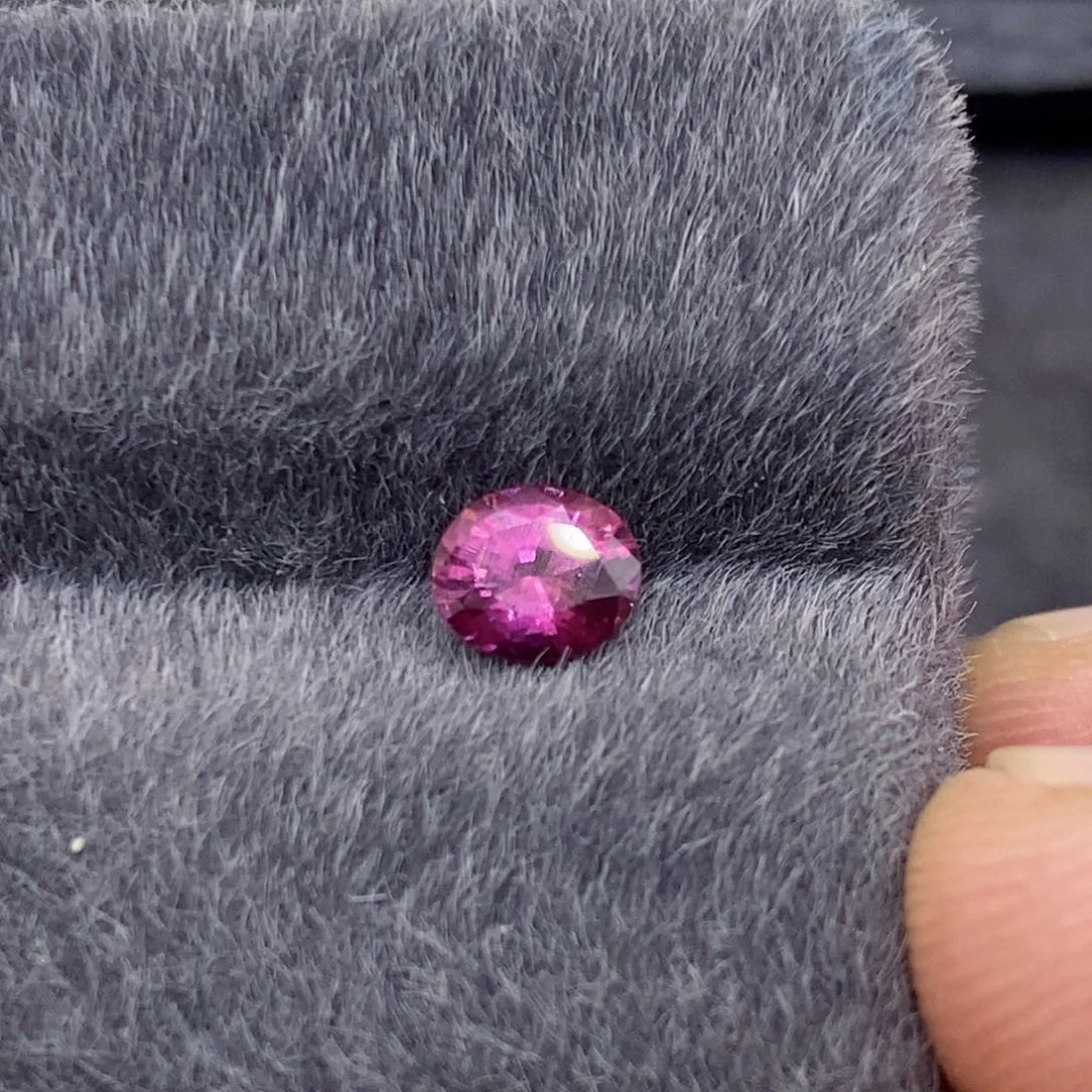 裸石蓝宝石0.75克拉无烧紫色蓝宝石