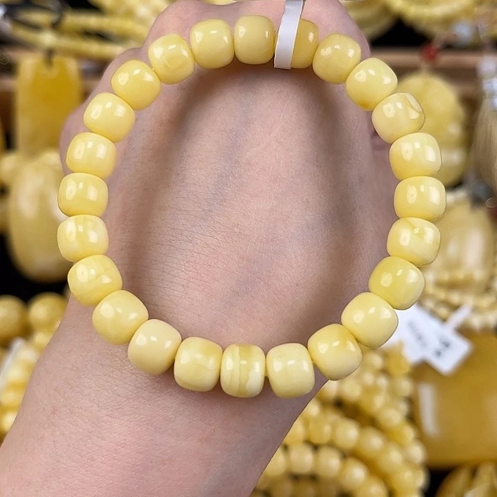 未镶嵌琥珀裸石琥珀，