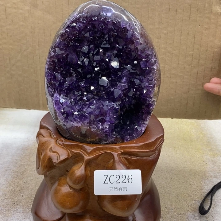 未镶嵌水晶大型摆件（非配饰）