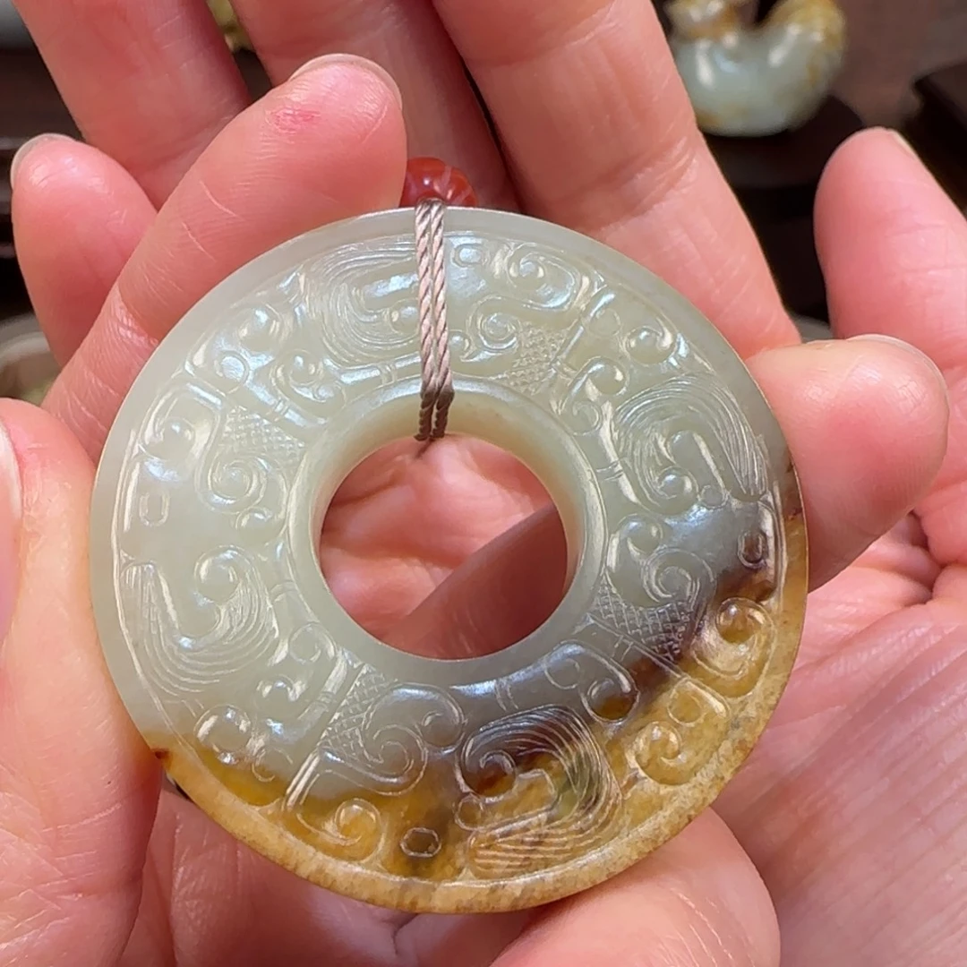 古***玩和田玉未镶嵌挂件