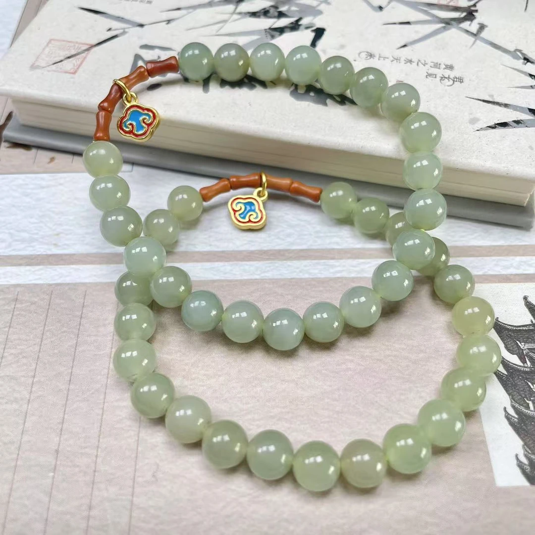 新中式高级感清新素雅祥云吊坠和田卡7mmB003