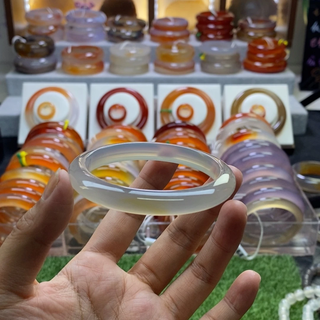 手镯玛瑙/玉髓未镶嵌