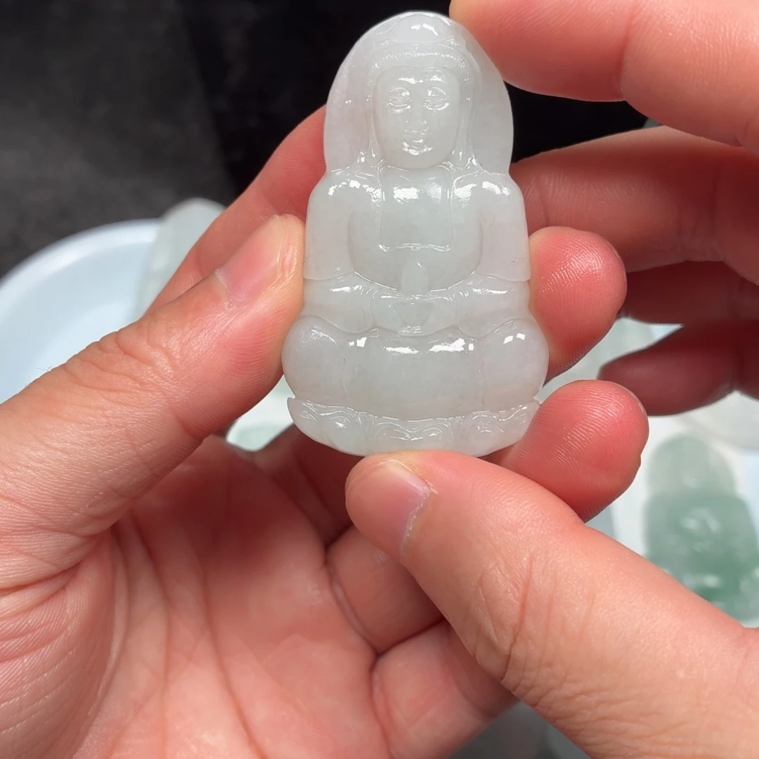 定制翡翠未镶嵌正装观音