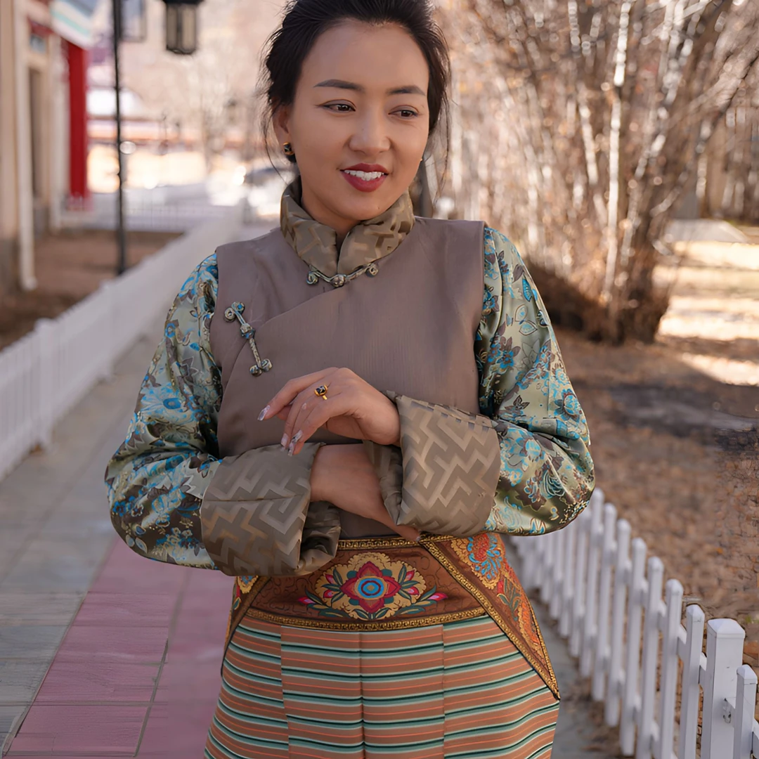 民族服装毛料立领藏袍拉萨服四季款民族风藏式女款传统好看更美丽