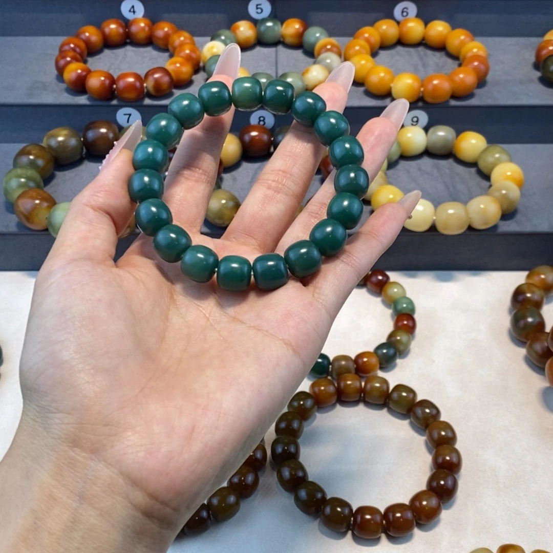 嗨***部菩提根/象牙果吊坠