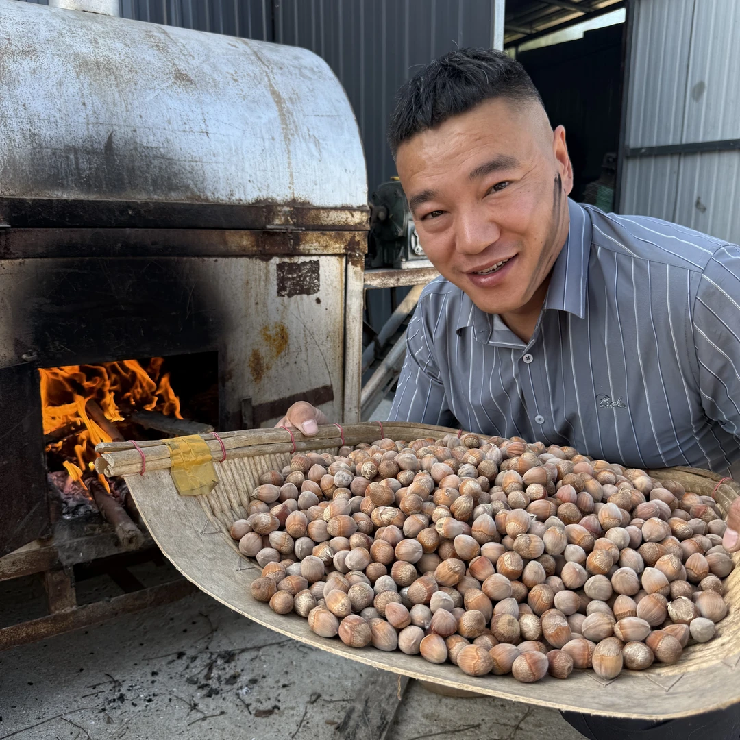 2025年东北榛子不开口熟榛子笨炒原味坚果