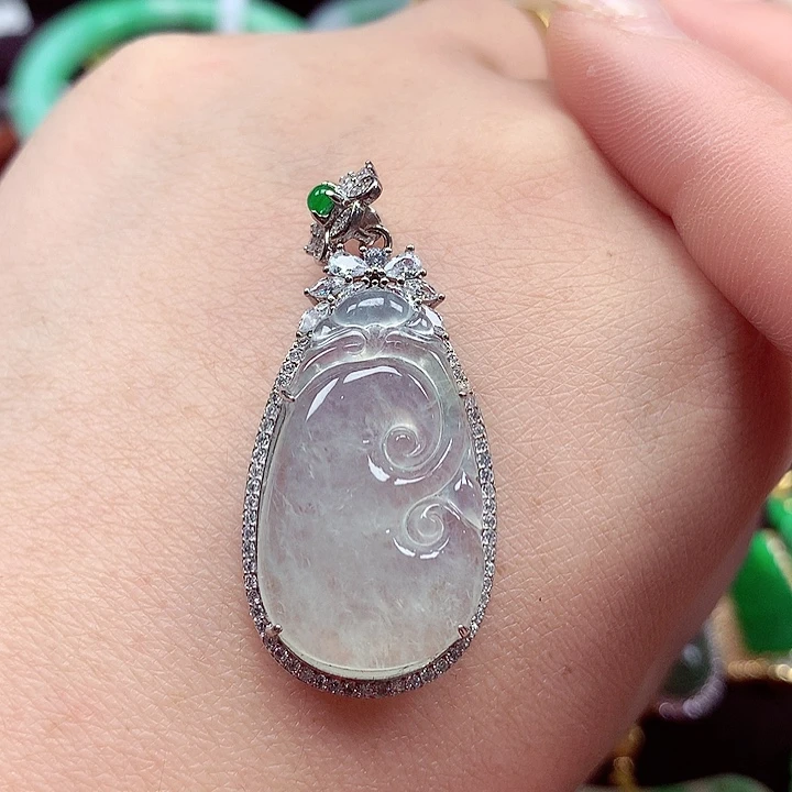 翡翠银S925镶嵌颈饰翡翠