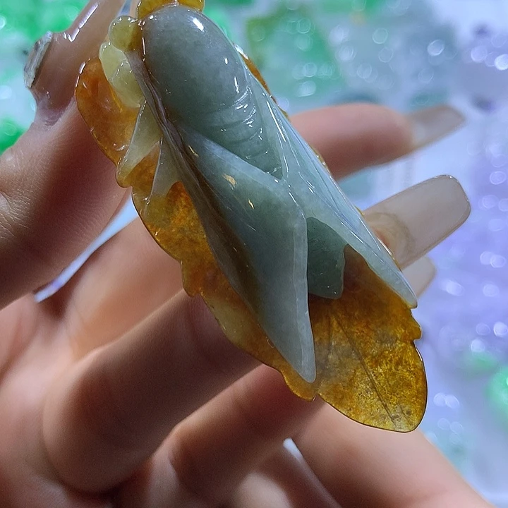 翡翠未镶嵌颈饰天然翡翠A货吊坠