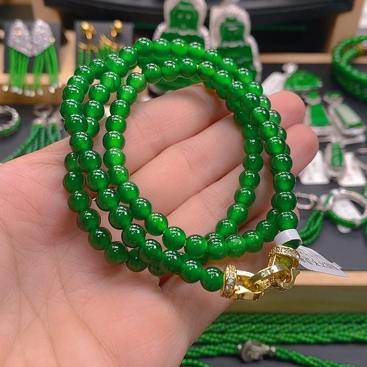 羽***东颈饰未镶嵌翡翠翡翠项链