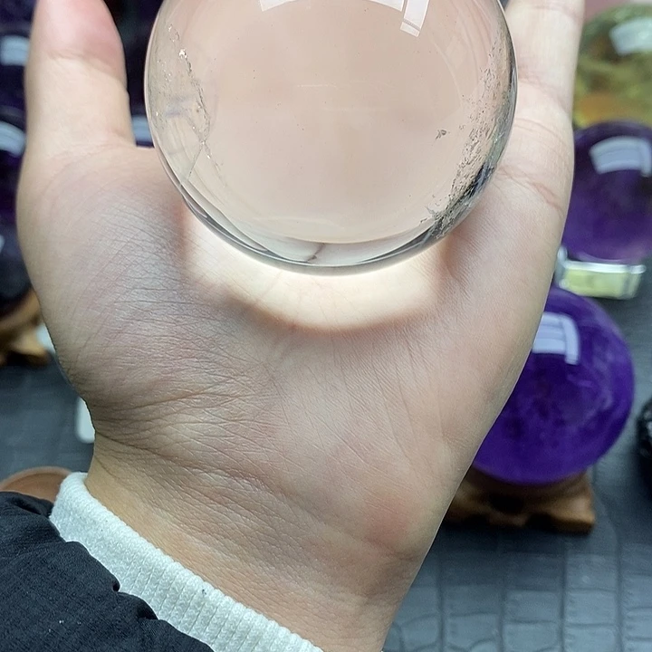 未镶嵌摆件水晶直径6厘米高透白水晶