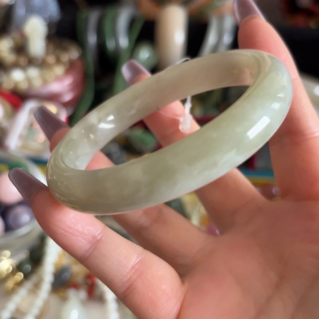 和田玉未镶嵌手镯58