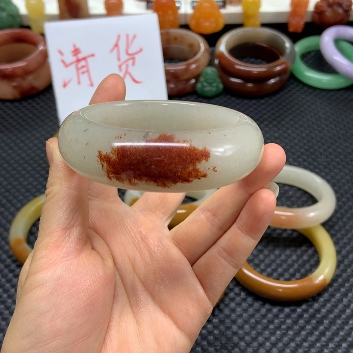 石英质玉未镶嵌手镯
