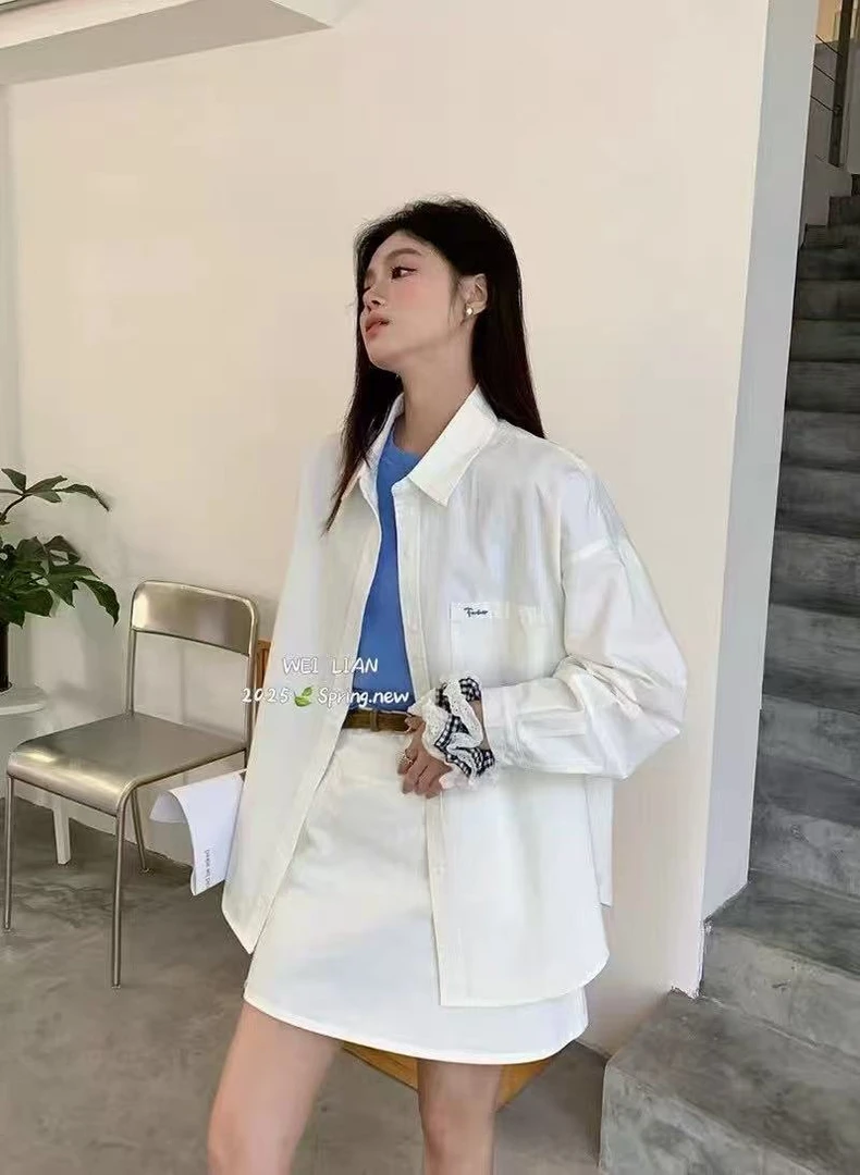 时尚翻领衬衫女简约设计宽松休闲长袖上衣外套春季