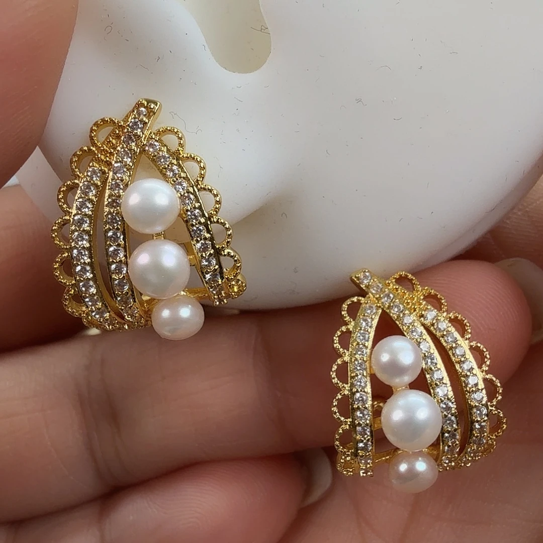 未镶嵌淡水珍珠耳饰