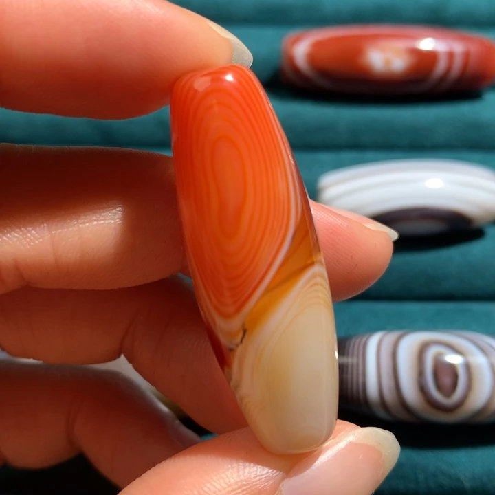 未镶嵌玛瑙/玉髓珠宝奇石