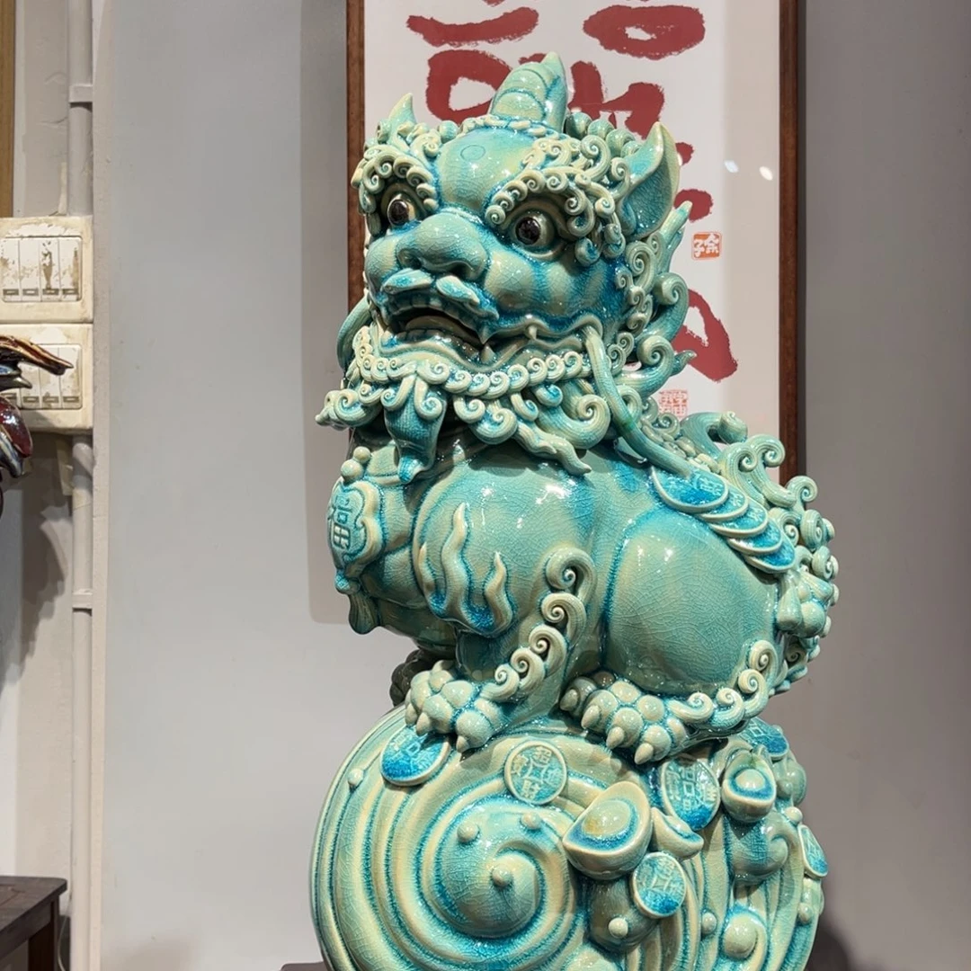 晋***府陶瓷大号貔貅带底座