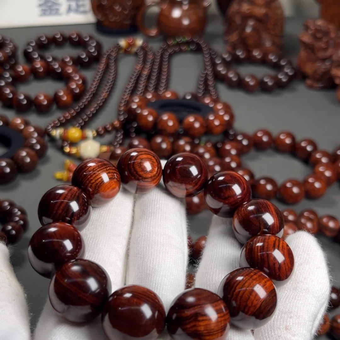 其他黄花梨/降香黄檀旭*