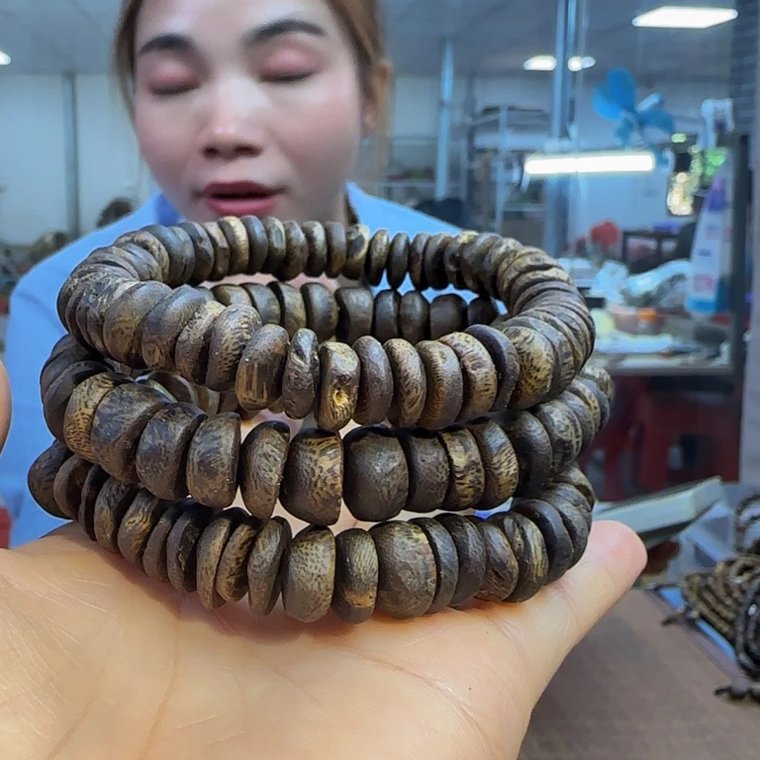 沉香手串多样性发货1条白棋沉水壳子树丁1015