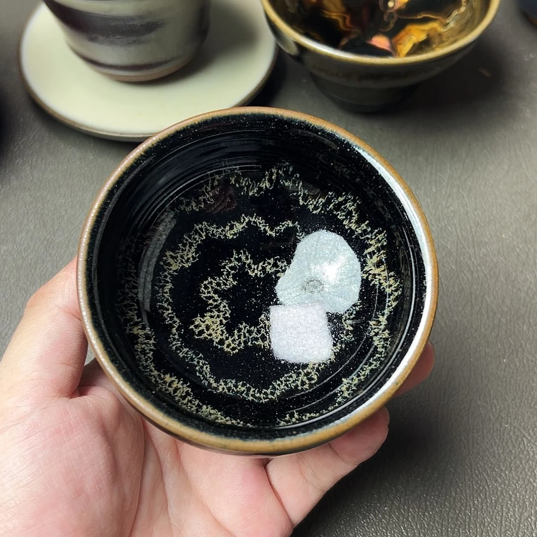 茶盏我想去买东西的路上我