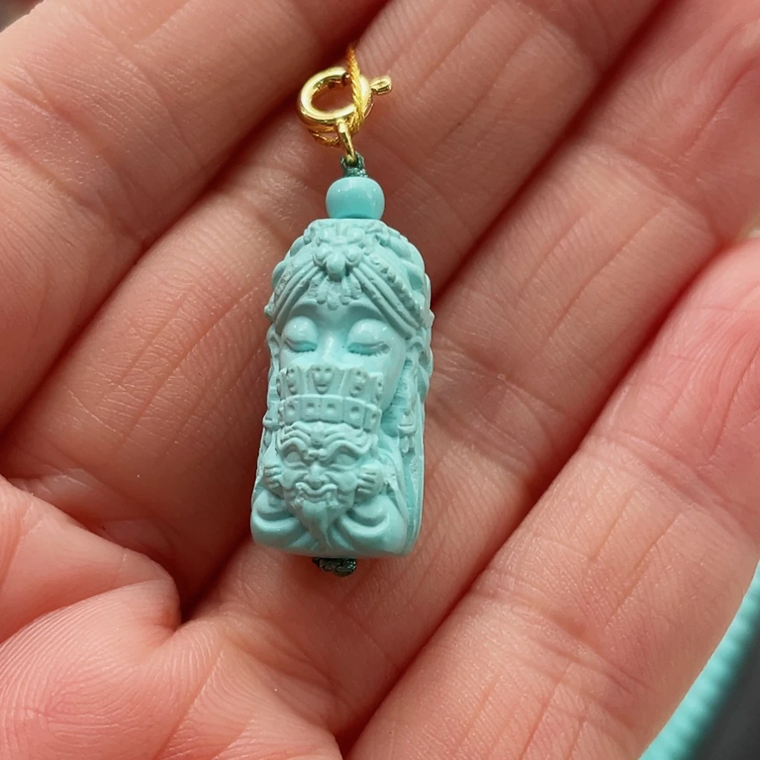 绿松石颈饰未镶嵌