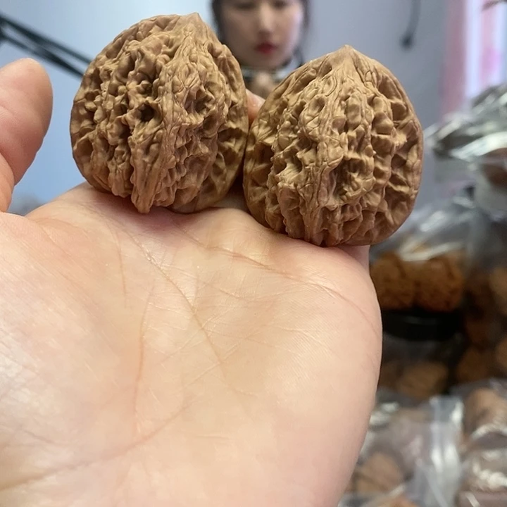 文玩核桃把件39虎头老树