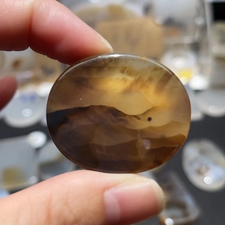 玛瑙/玉髓颈饰未镶嵌