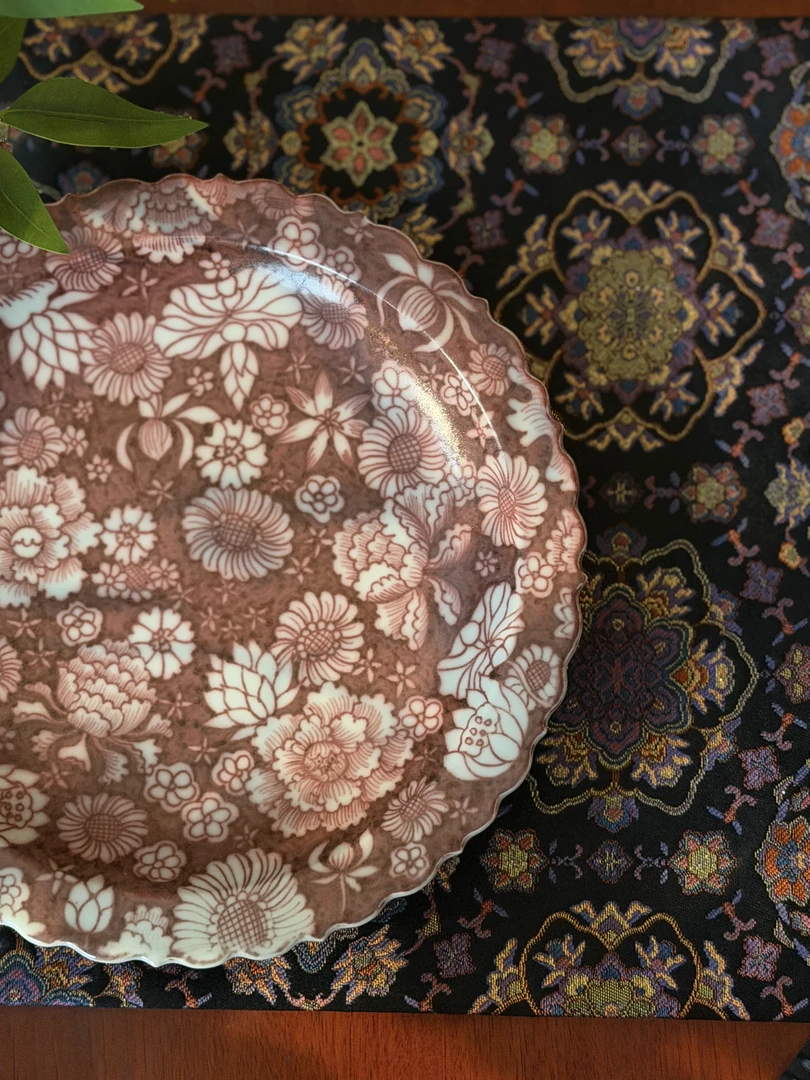 A433 景德镇手工手绘仿洪武釉里红万花葵口壶承 直径18cm