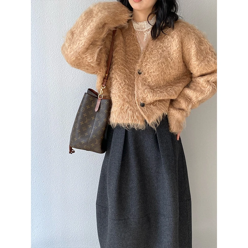 酒心可可圈圈羊毛长毛慵懒感柔软亲肤不扎保暖冬V领加厚毛衣