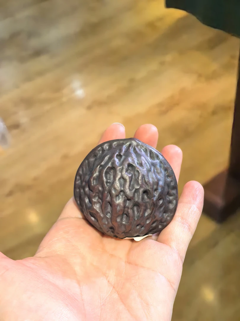 宜兴紫砂 核桃 茶宠 紫泥 拍一发二