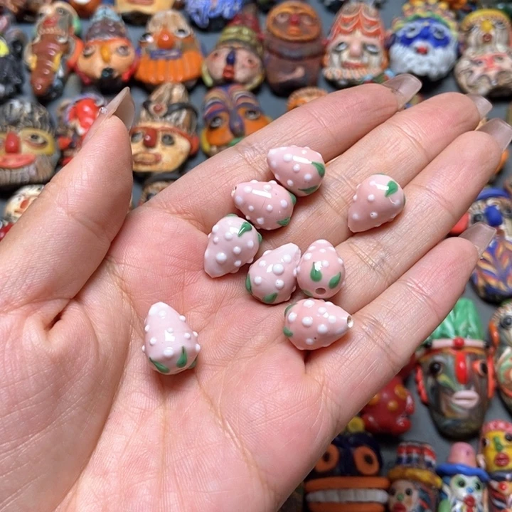 玻璃颈饰印度尼西亚09