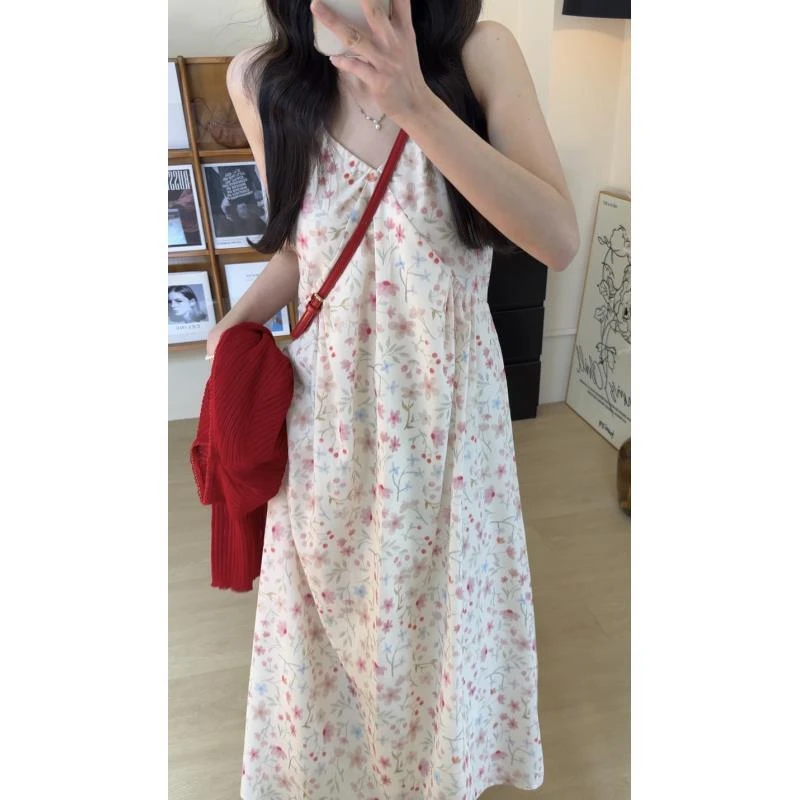 茶歇法式甜美粉色碎花吊带连衣裙子女2025春夏季新款长裙