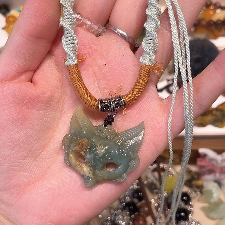 蛇纹石玉合金颈饰