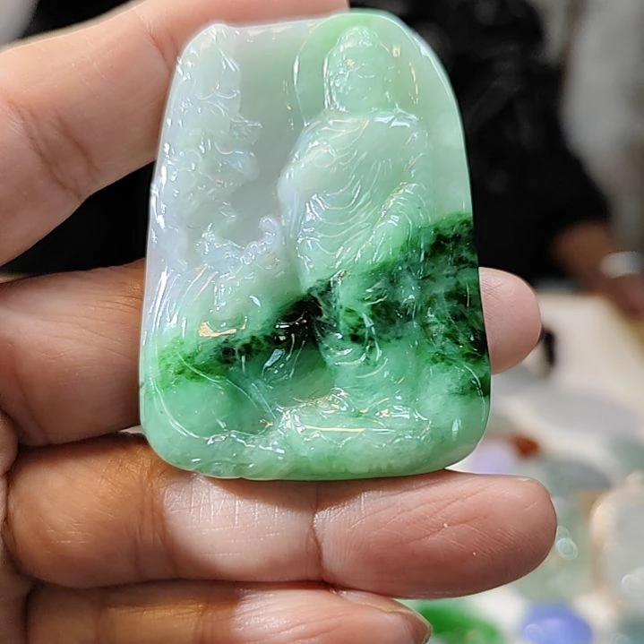 翡翠吊坠(不含链)未镶嵌更***排