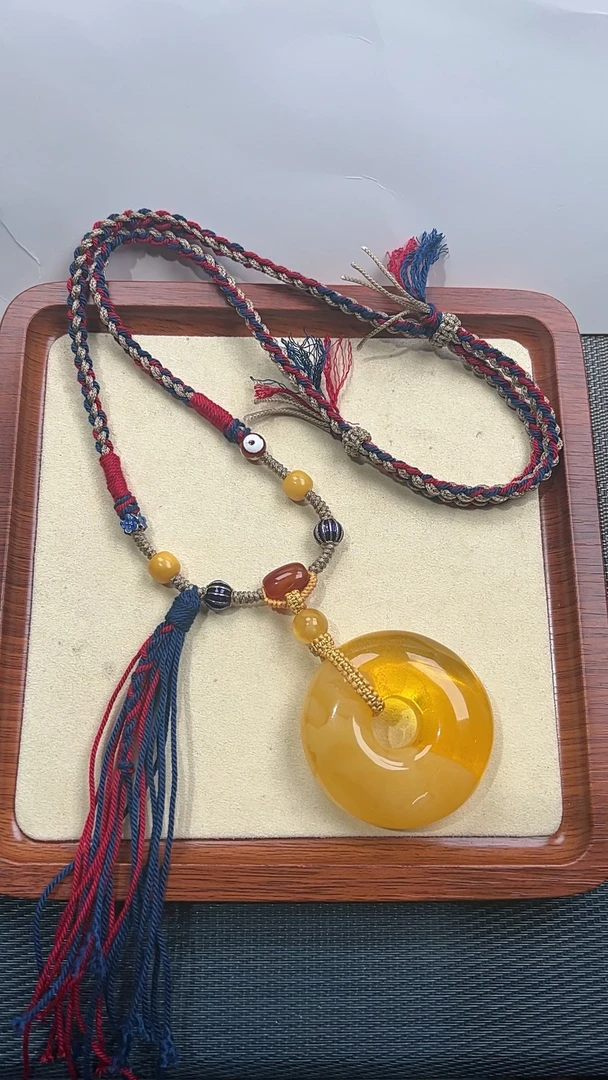 天然原矿琥珀蜜蜡特色面包圈