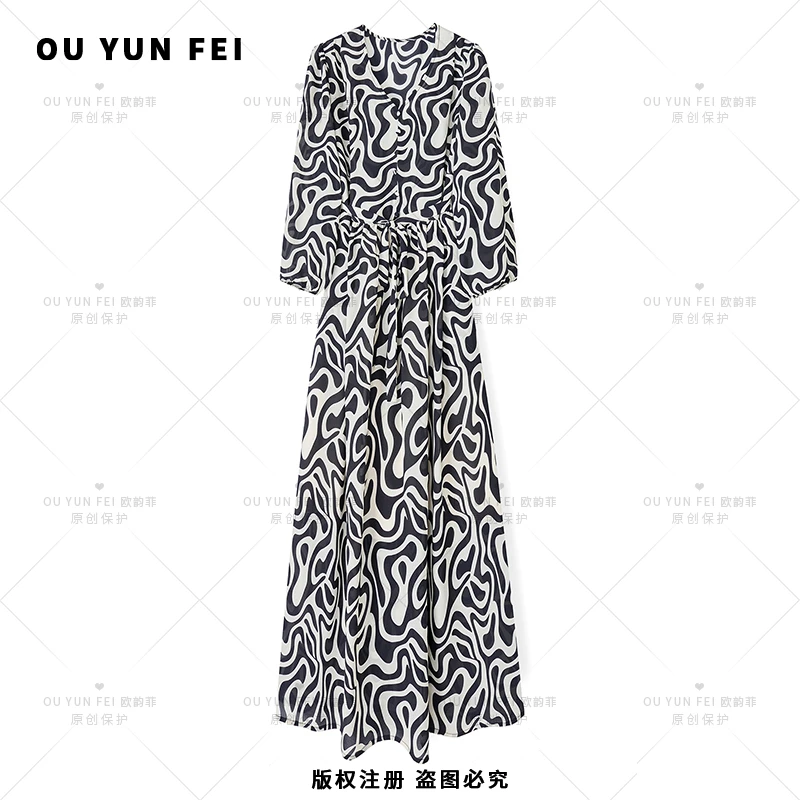 女装连衣裙高级显瘦秋季气质时尚碎花长裙轻奢长裙F1769